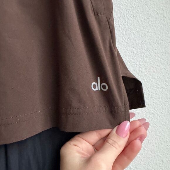 Alo Yoga Men’s Size Small 5” Revival 2 In 1 Liner Gym Shorts Espresso Black - Picture 3 of 6